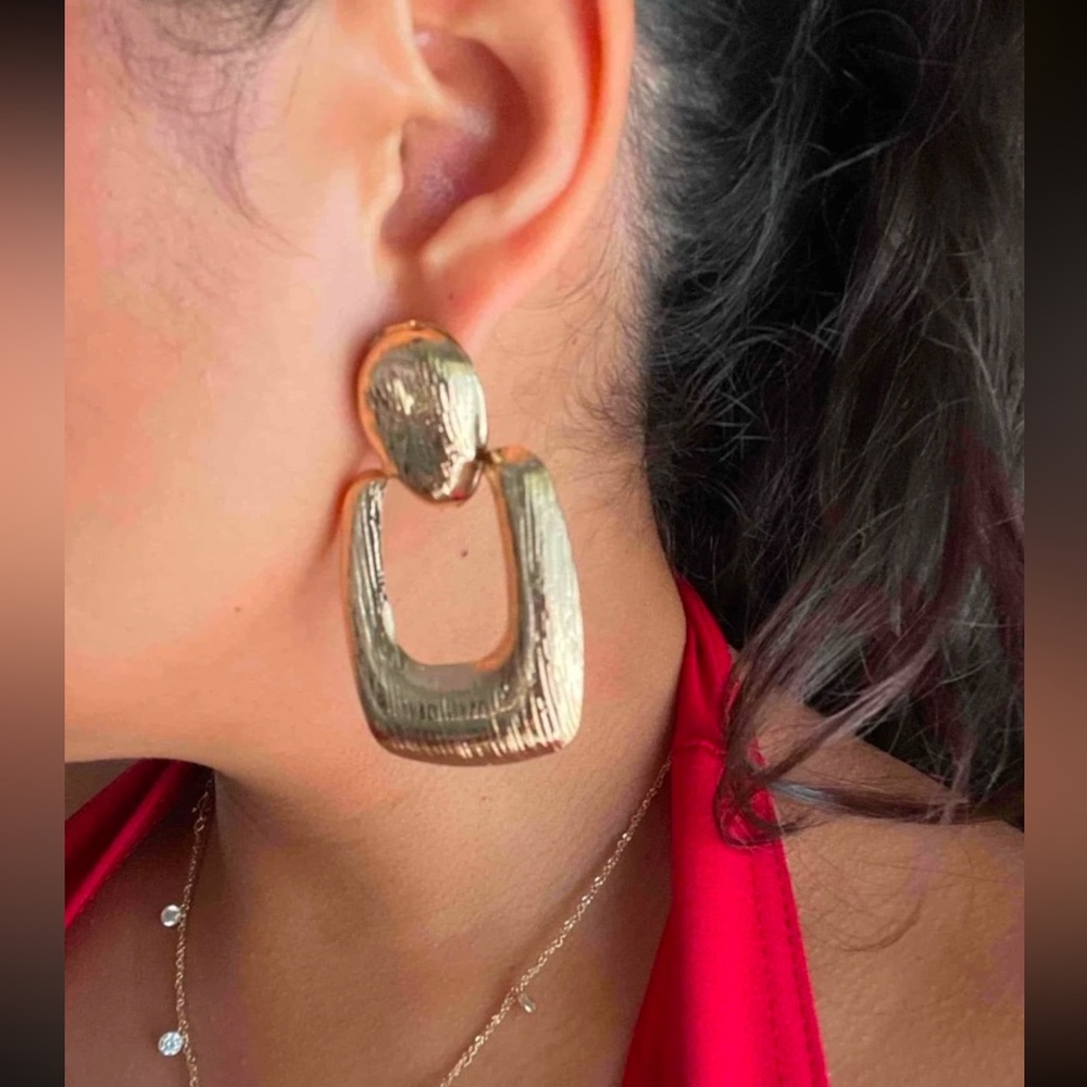 18K Gold Plated Door Knocker | Luxury Boutique Statement Earrings | NWT - Picture 6 of 9
